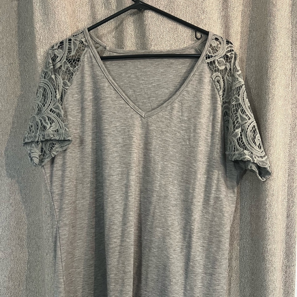 Gray tee shirt with lace sleeves never worn